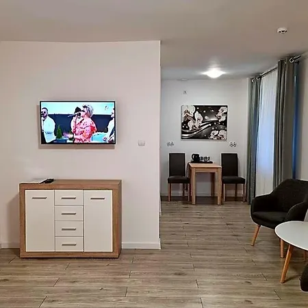 H2u Lux Dla Ciebie Hostel *
